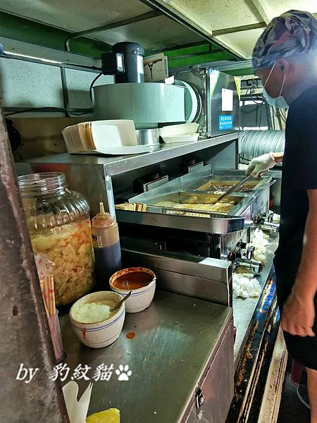 彰化美食|發財臭豆腐 香酥臭豆腐餐車，近彰師大高人氣小吃