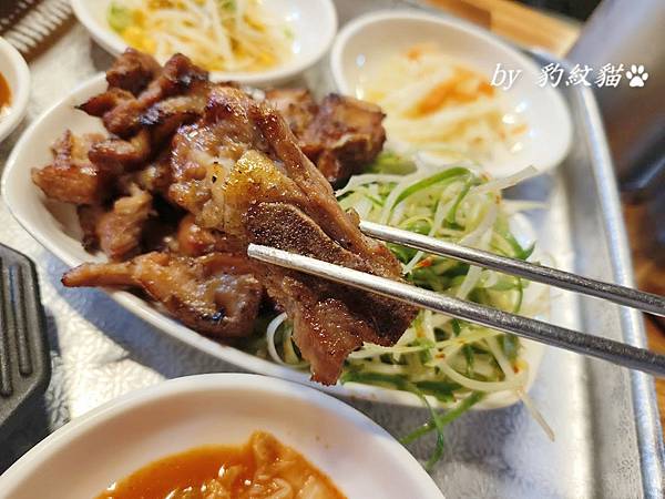 釜山美食。산수갑산山水甲山 南浦洞巷弄隱藏版烤排骨，50年老