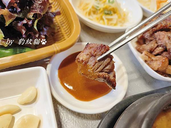 釜山美食。산수갑산山水甲山 南浦洞巷弄隱藏版烤排骨，50年老