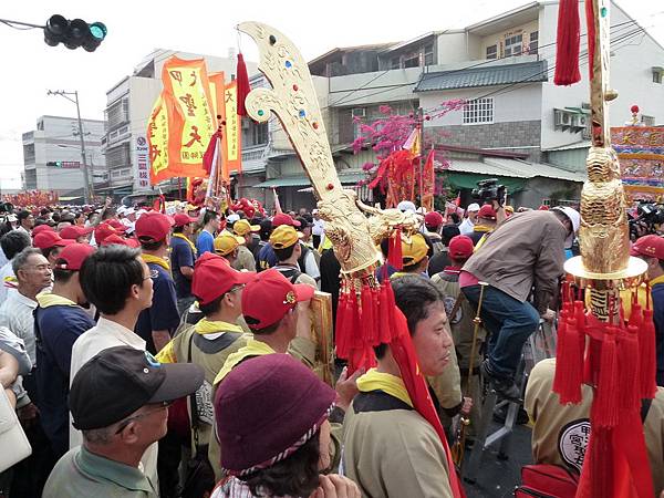 2011大甲媽祖繞境新港_116.JPG