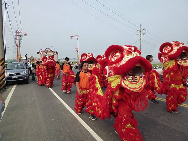 2011大甲媽祖繞境新港_56.JPG