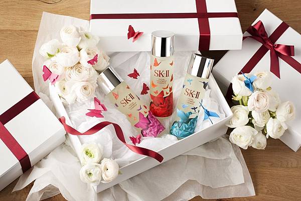 SK-II_Festive Limited Edition Facial Treatment Essence_Ambient