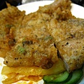 東一排骨-餐點-排骨.jpg