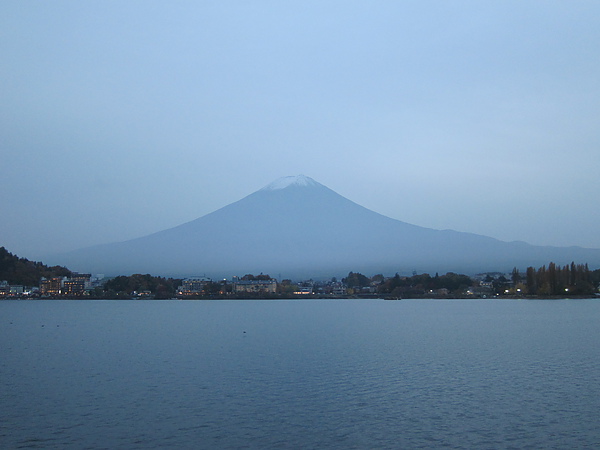 接近傍晚的富士山