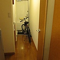 放了腳踏車的走廊~