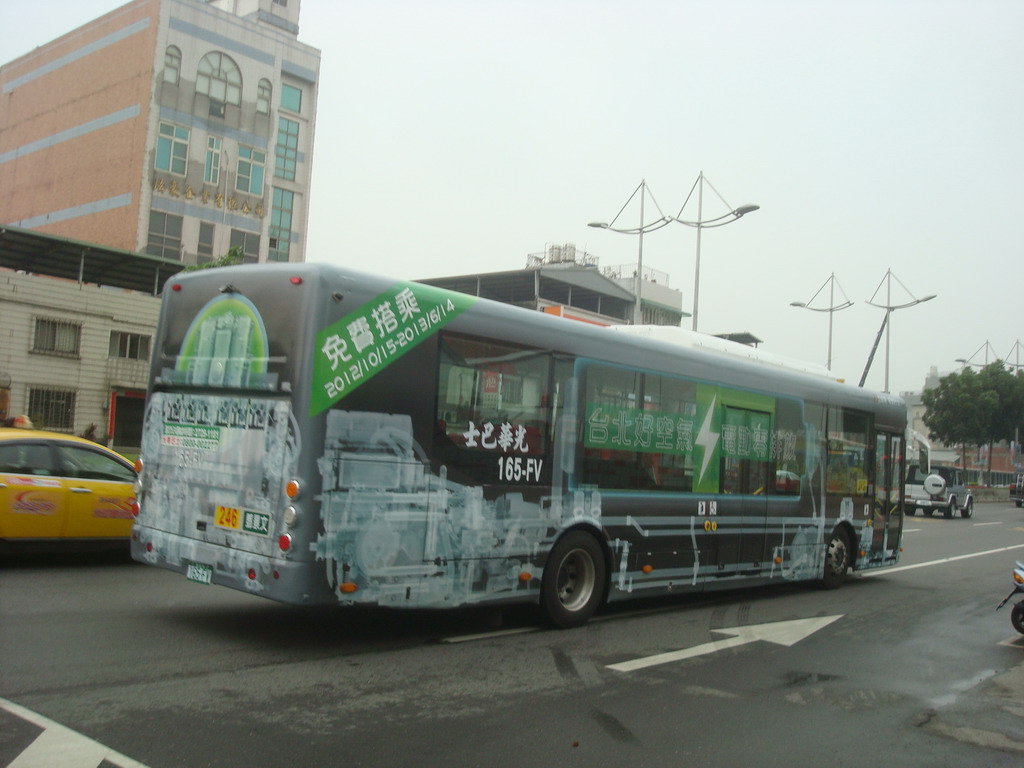 BUS_101.jpg