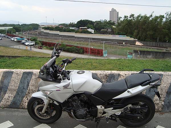 CBF600S 2004 電系異常的故障查修 ~ 整流器測試