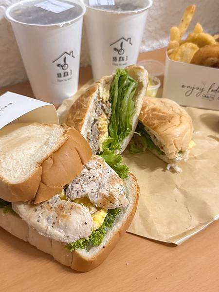 幾點了早午餐~ 台北敦化美食 幾點了早午餐~ 台北敦化美食