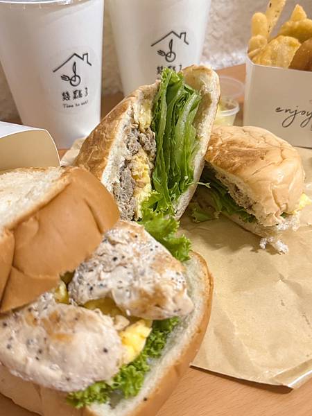 幾點了早午餐~ 台北敦化美食 幾點了早午餐~ 台北敦化美食