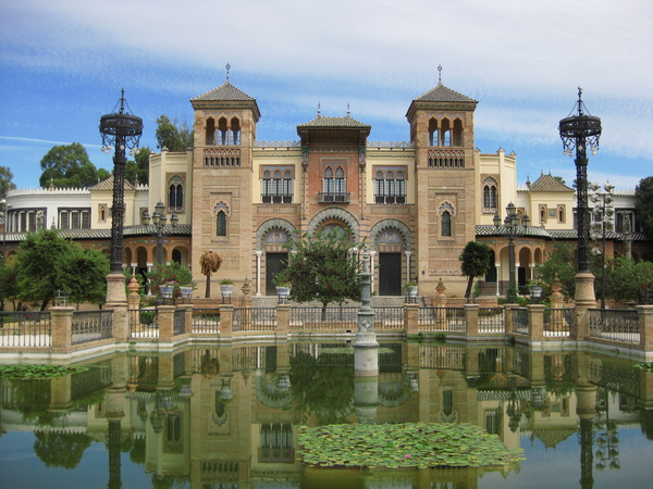 Seville - plaza de America.JPG