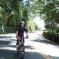 辰菖很帥的騎車