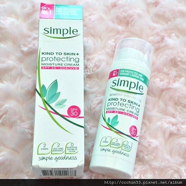 Simple-Kind-to-Skin-Protecting-Moisture-Cream-SPF30-UVAUVB-2.jpg