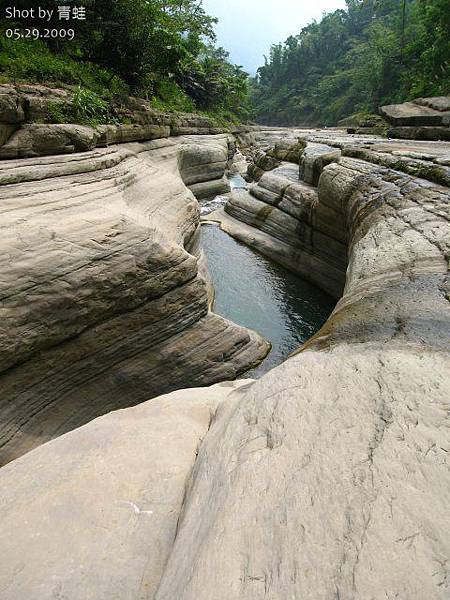 草嶺)萬年峽谷