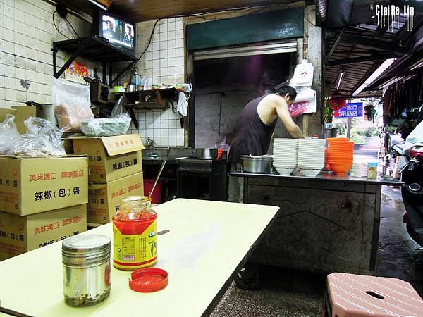 桂林路65巷無名甜不辣老店～(老松國小對面)