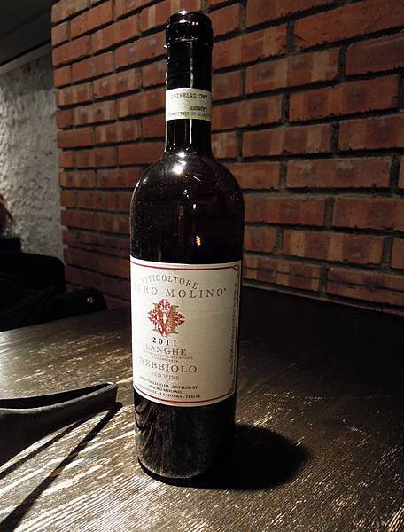 Mauro Molino, Langhe Nebbiolo 2011