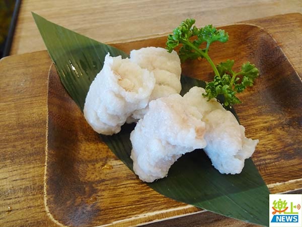 老闆親自去台南訂製的手工魚冊.JPG 老闆親自去台南訂製的手工魚冊.JPG