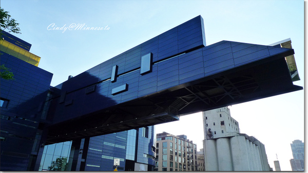 Guthrie Theater-02.jpg