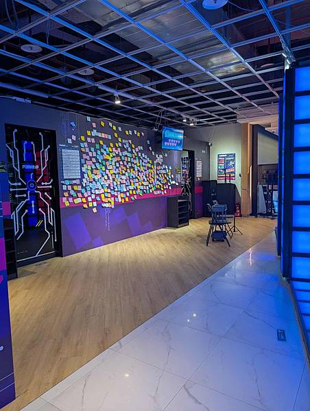 親子娛樂-閃動格子(竹北六家店) 親子娛樂-閃動格子(竹北六家店)