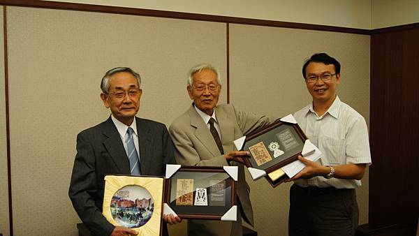 飯田豐二後代受邀來訪