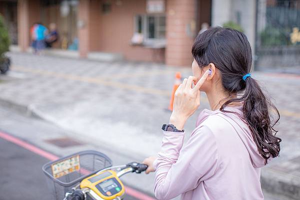 《3C體驗》精靈紫 Samsung Galaxy Buds2