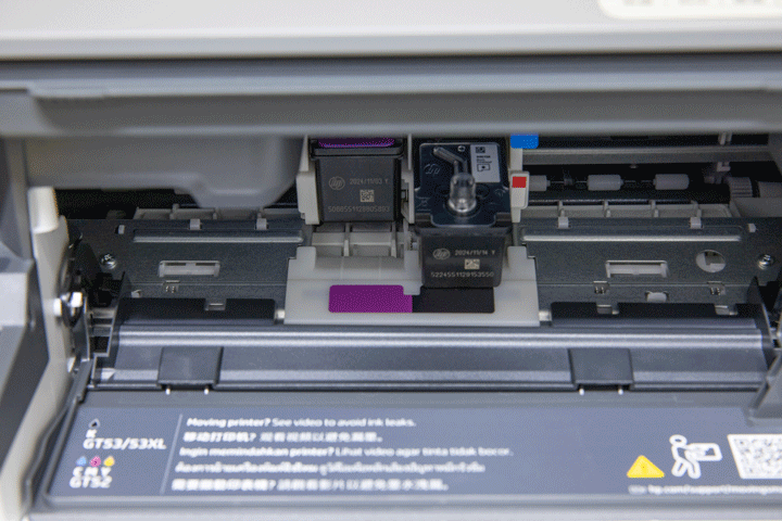 042A6786-動圖.gif 042A6786-動圖.gif