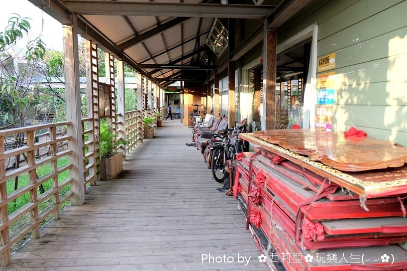 台中 北屯區 激推 全國第一個多功能環保教育園區 廢棄家具回收再利用 付予新生命之 寶之林環保教育園區 讓我們來去走一趟吧 西莉亞玩樂人生