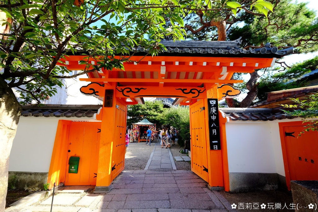 日本關西 京都市 五顏六色繽紛度第一名的神社 八坂庚申堂 絕對可稱的上是廣大女孩們的ig大人氣夢幻背景牆 簡直是秒殺一堆粉紅少女心 日本關西 京都市 五顏六色繽紛度第一名的神社 八坂庚申堂 絕對可稱的上是廣大女孩們的ig大人氣夢幻背景牆 簡直是秒殺一堆粉紅少女心