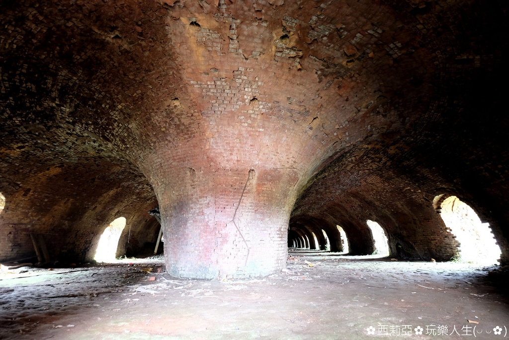 八卦窯,橋頭磚雕藝術公園,霍夫曼窯,紅磚,歷史建築,磚窯工廠,藝術磚雕,網美,拍照,打卡,ig,美術館,公園