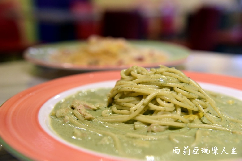 西莉亞玩樂人生  2020逢甲夏季旅遊大使|食尚旅遊在逢甲 逢甲夜市美食 逢甲夜市必吃 逢甲伴手禮 逢甲夜市振興三倍卷500元兌換600點 逢甲隨義煮 家傳山益蛋糕 朝藝私房蛋糕 甲文青 天使雞排 王記滷味(滷味王) 16.jpg