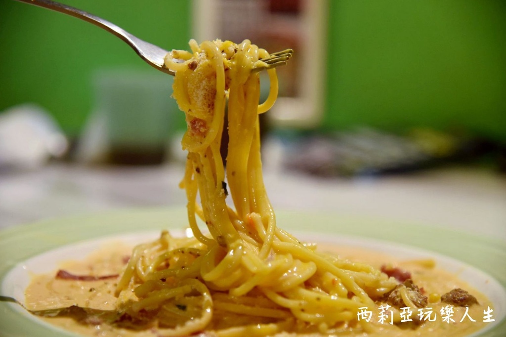 西莉亞玩樂人生  2020逢甲夏季旅遊大使|食尚旅遊在逢甲 逢甲夜市美食 逢甲夜市必吃 逢甲伴手禮 逢甲夜市振興三倍卷500元兌換600點 逢甲隨義煮 家傳山益蛋糕 朝藝私房蛋糕 甲文青 天使雞排 王記滷味(滷味王) 18.jpg