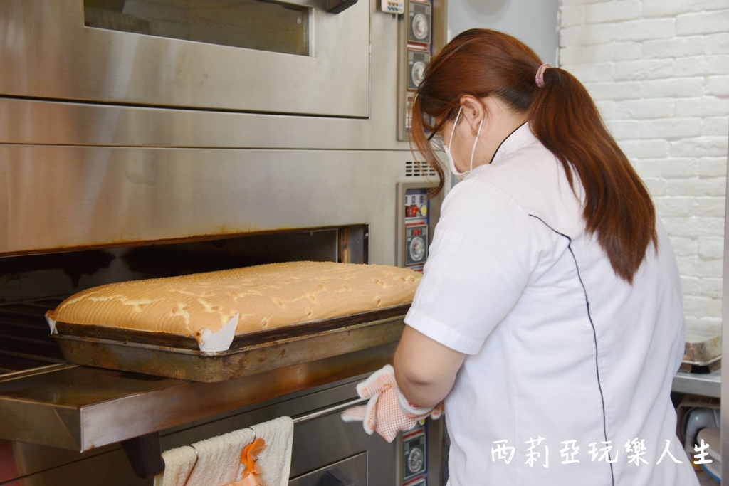 西莉亞玩樂人生  2020逢甲夏季旅遊大使|食尚旅遊在逢甲 逢甲夜市美食 逢甲夜市必吃 逢甲伴手禮 逢甲夜市振興三倍卷500元兌換600點 逢甲隨義煮 家傳山益蛋糕 朝藝私房蛋糕 甲文青 天使雞排 王記滷味(滷味王) 25.jpg