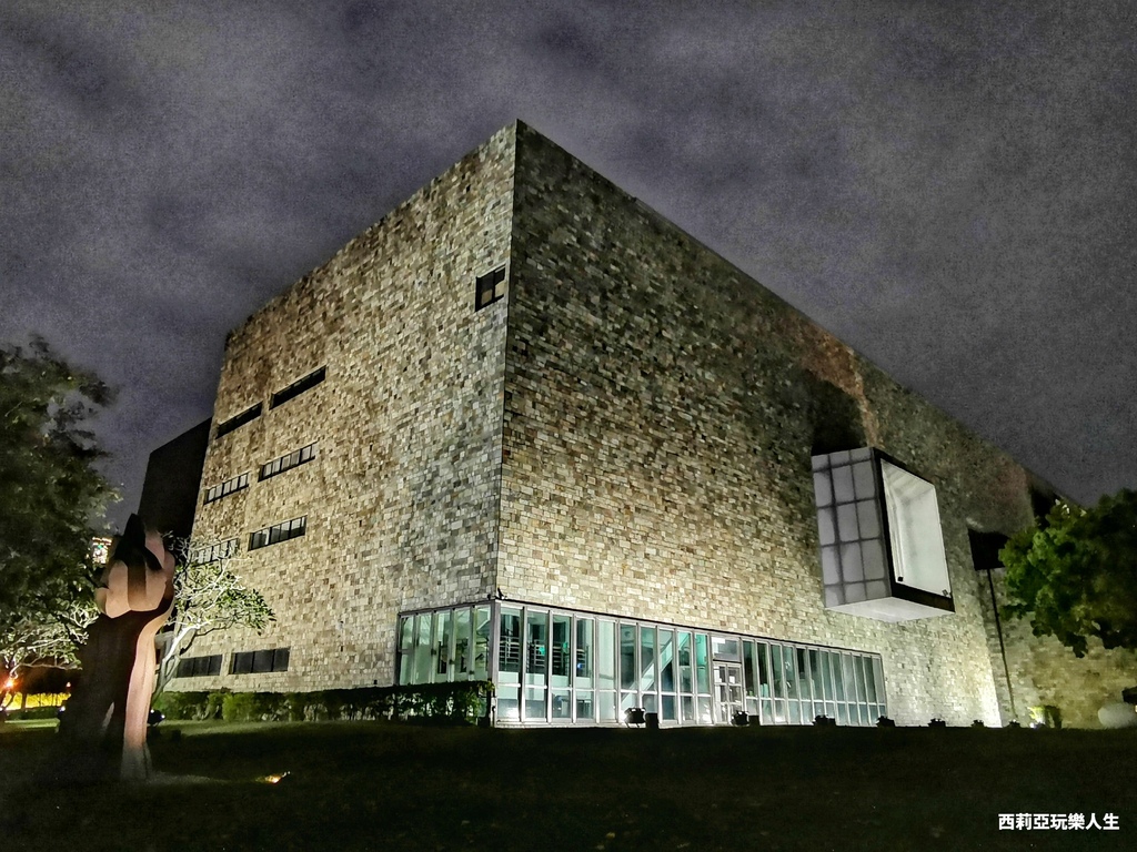 2021臺灣國際光影藝術節台中國美館亮相 國美館變出80 年代復古電玩互動光廊 沈浸式星空等8組精彩作品展出時間2021 2 26 3 28 西莉亞玩樂人生