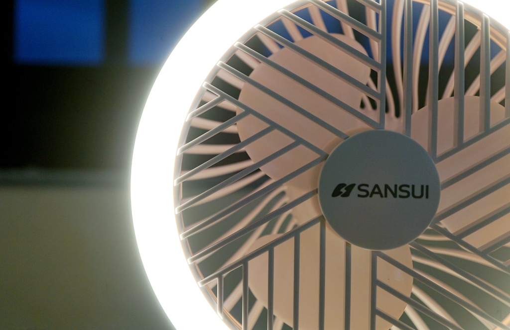 家電開箱|SANSUI山水 5吋LED驅蚊USB充電DC風扇/9吋無線驅蚊照明充電DC風扇/攜帶方便無線充電,絕對是戶外踏青、露營活動推薦好物!西莉亞玩樂人生 SANSUI山水 5吋及9吋無線驅蚊照明充電DC風扇(SHF-M72/SDF-0915) 攜帶型電扇 無線充電式風扇 LED驅蚊照明絕對是戶外踏青、露營活動推薦夏日好物!