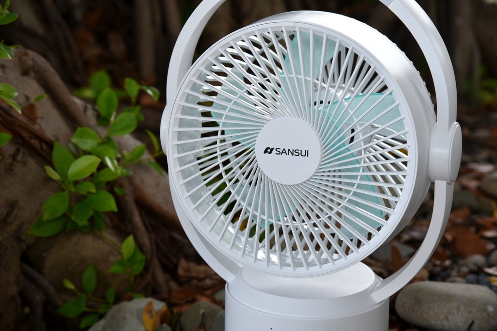 家電開箱|SANSUI山水 5吋LED驅蚊USB充電DC風扇/9吋無線驅蚊照明充電DC風扇/攜帶方便無線充電,絕對是戶外踏青、露營活動推薦好物!西莉亞玩樂人生 SANSUI山水 5吋及9吋無線驅蚊照明充電DC風扇(SHF-M72/SDF-0915) 攜帶型電扇 無線充電式風扇 LED驅蚊照明絕對是戶外踏青、露營活動推薦夏日好物!