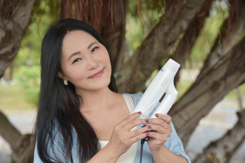 家電開箱|SANSUI山水 極勁正負離子高速吹風機 負離子柔順 速乾低噪 可折疊 380g輕手感 輕音量最低65db,吹髮也能邊追劇超方便|西莉亞玩樂人生 SANSUI山水 極勁正負離子高速吹風機