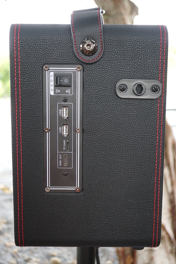 亞洲天王 陳雷 歡喜推薦 SANSUI山水行動KTV KKTV-030 (送一年K歌) 歡唱不打折 我家就是行動KTV！