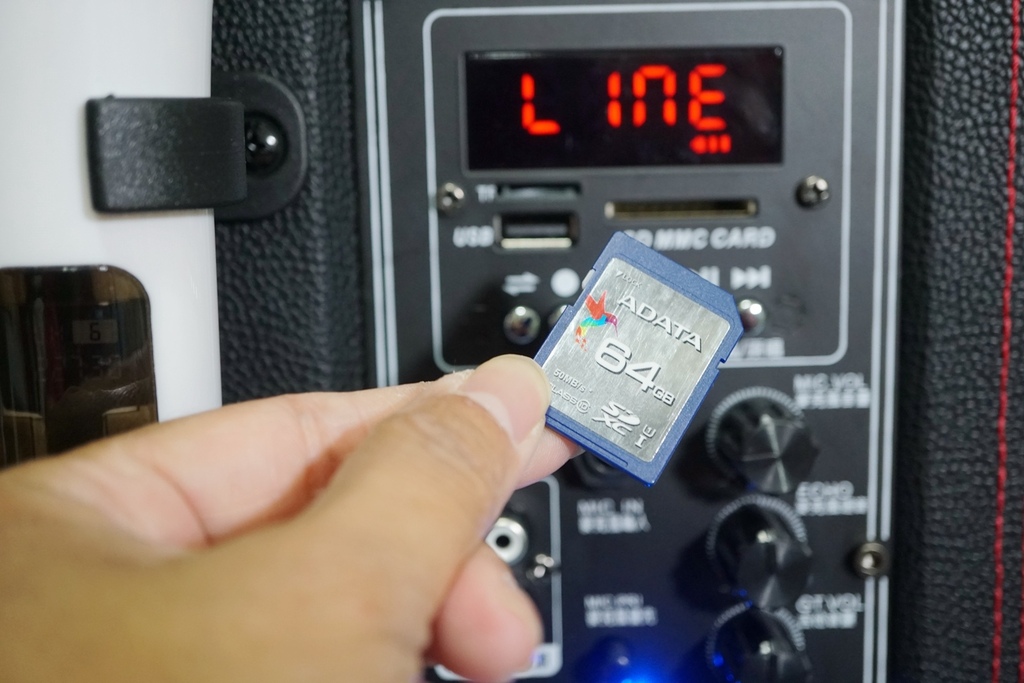 亞洲天王 陳雷 歡喜推薦 SANSUI山水行動KTV KKTV-030 (送一年K歌) 歡唱不打折 我家就是行動KTV！