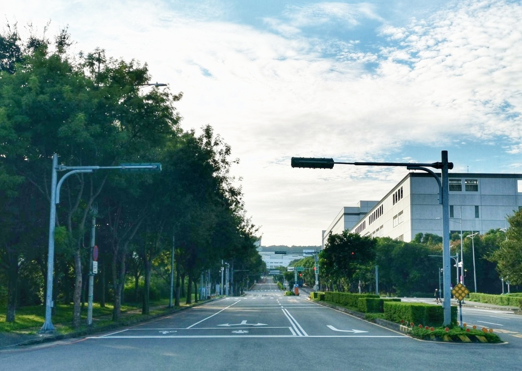 台中西屯區|中科水崛頭公園 3座滯洪池組合而成的祕境 TEA