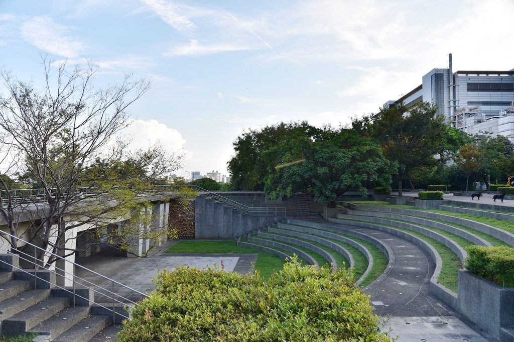 台中西屯區|中科水崛頭公園 3座滯洪池組合而成的祕境 TEA