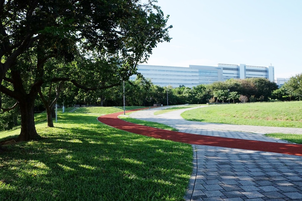 台中西屯區|中科水崛頭公園 3座滯洪池組合而成的祕境 TEA