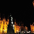 brugge tower night 2.jpg