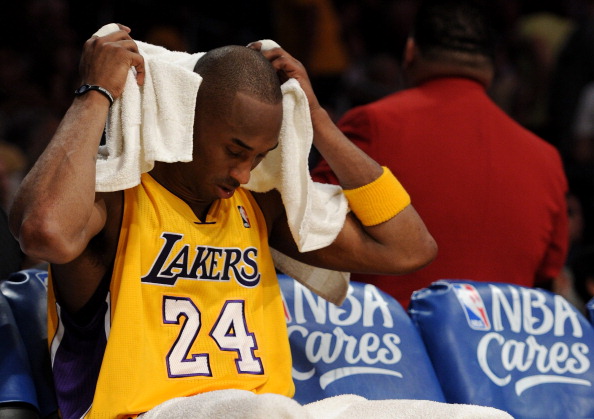 kobe benched