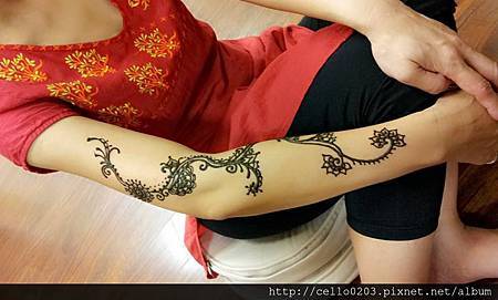 Henna 彩繪 預約之隨便你畫 (Mehndi)