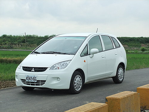 汽車試駕 Mitsubishi Co16sa Colt Plus 1 6 Cvt 2011 雅緻型n9030 Celsior S Automotive Saloon 痞客邦