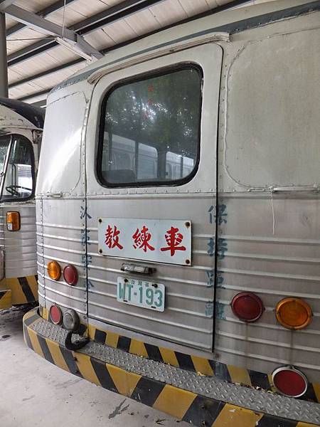 臺南高工教練車 (27).JPG