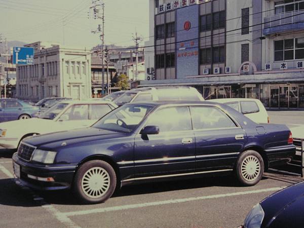 TOYOTA CROWN S150 RoyalSaloon (3)