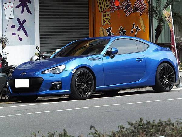 SUBARU BRZ (1)