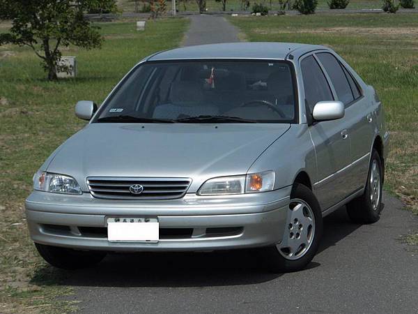 TOYOTA T210 CORONA PREMIO HONOR (10)