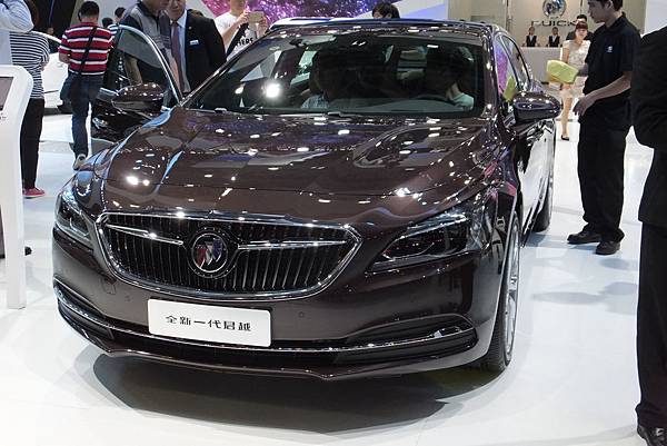 BUICK (17) BUICK (17)