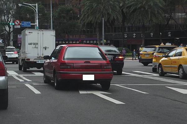 MAZDA 323 VI Hatchback